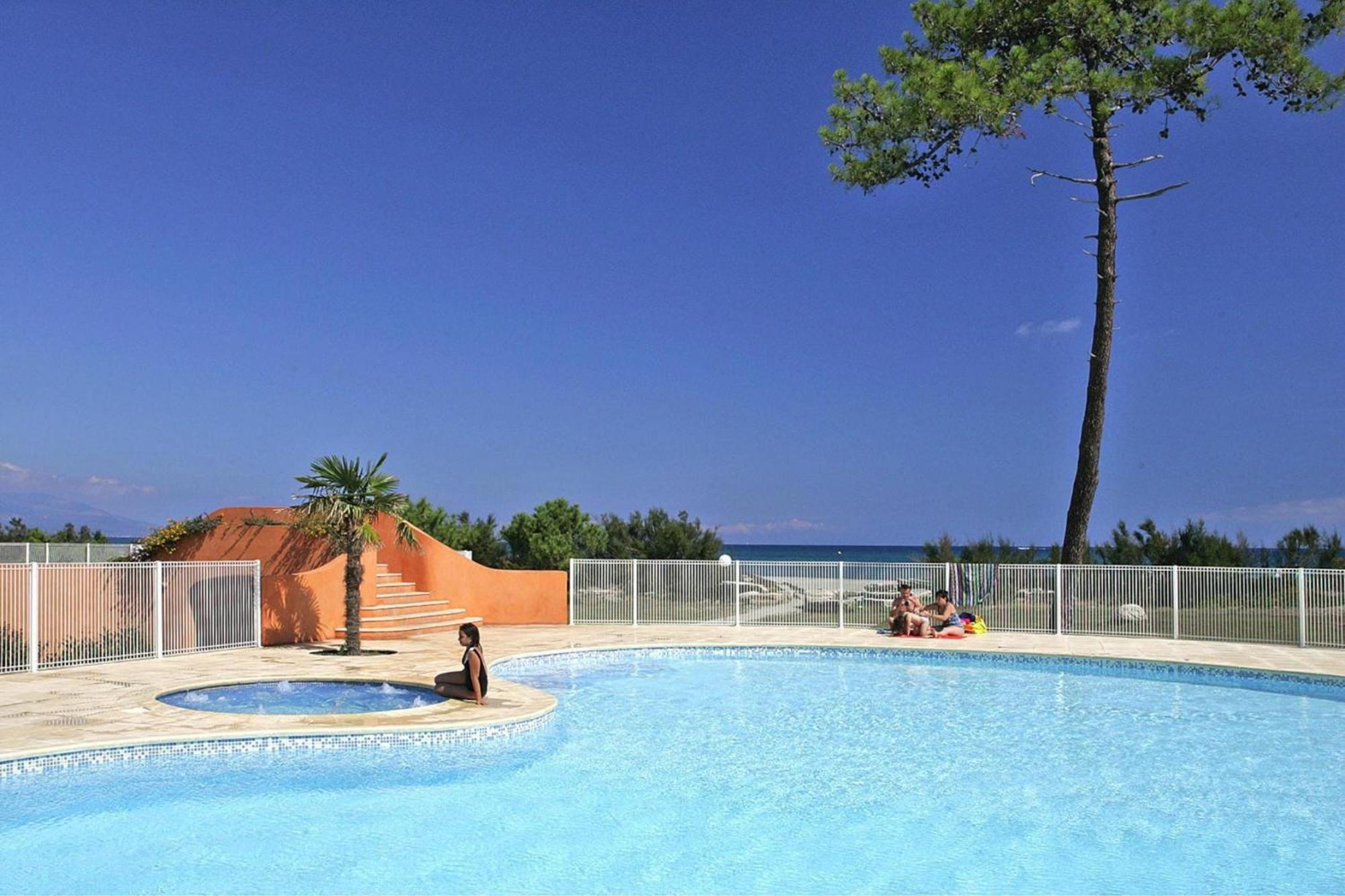Lovely Apartment In Borgo With Shared Pool Luaran gambar